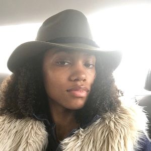 Meet your Posher, Melissa